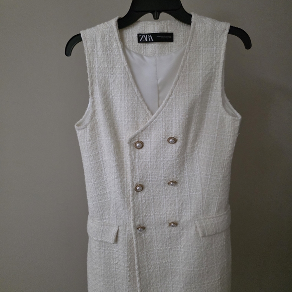 Zara Dresses & Skirts - Zara White Sleeveless Tweed Dress